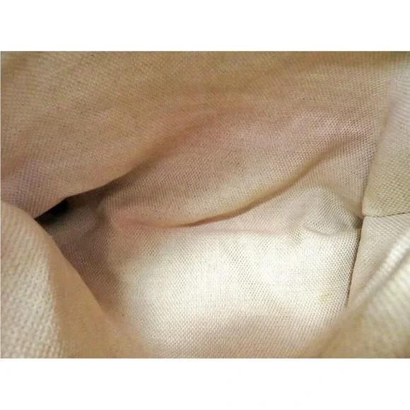 Gucci Vibrant Red Shoulder Bag - Picture 12 of 15